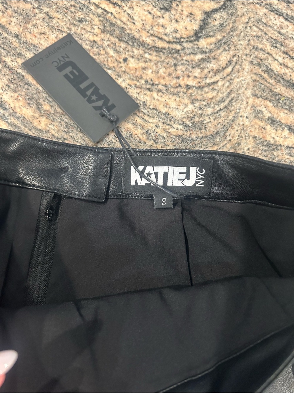 NWT Katie J NUC Black Pleated Faux Leather Mini Skirt (Junior size small) - Picture 2 of 4